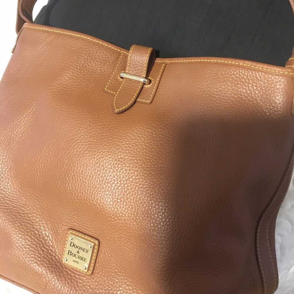 Dooney & Bourke shoulder bag